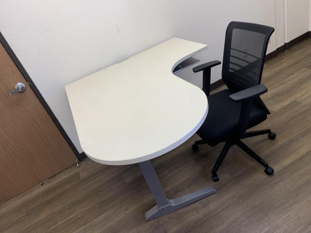 AMQ unique electric desks various styles