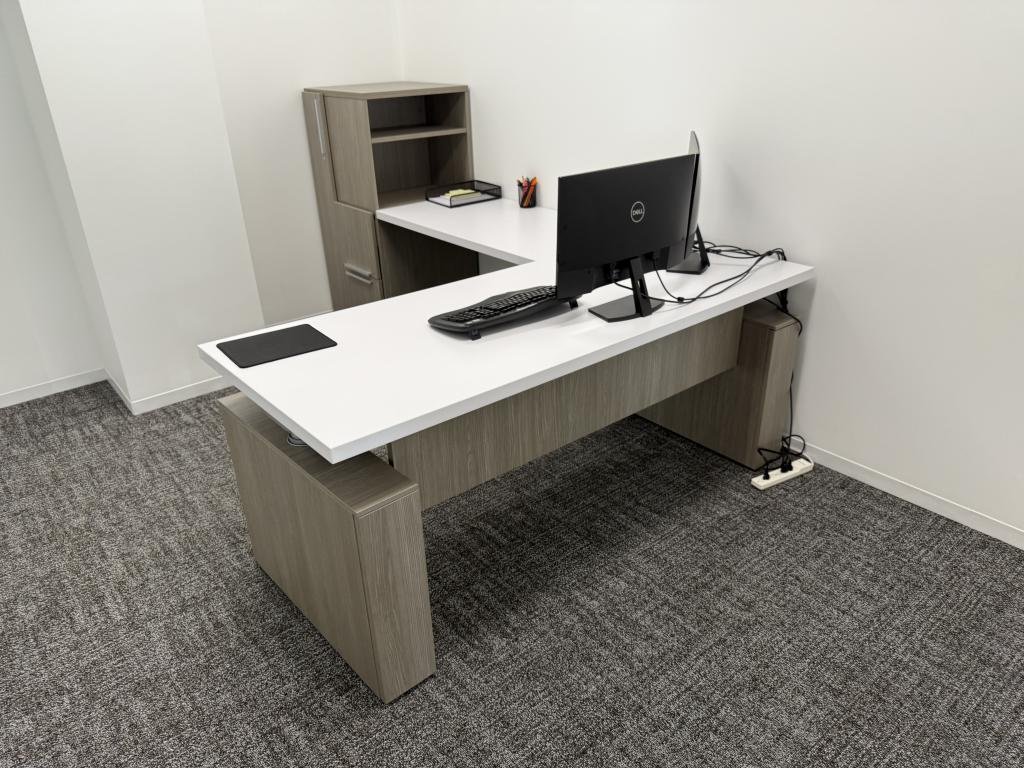 Knoll NeoCon Height Adjust Executive L Desk