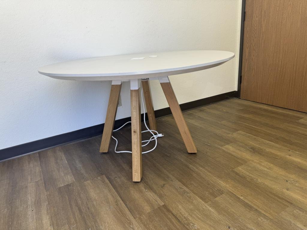 Knoll powered 48in round grey top wood legs