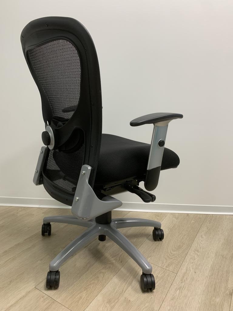 9 to 5 Black Mesh Chair Fully Loaded