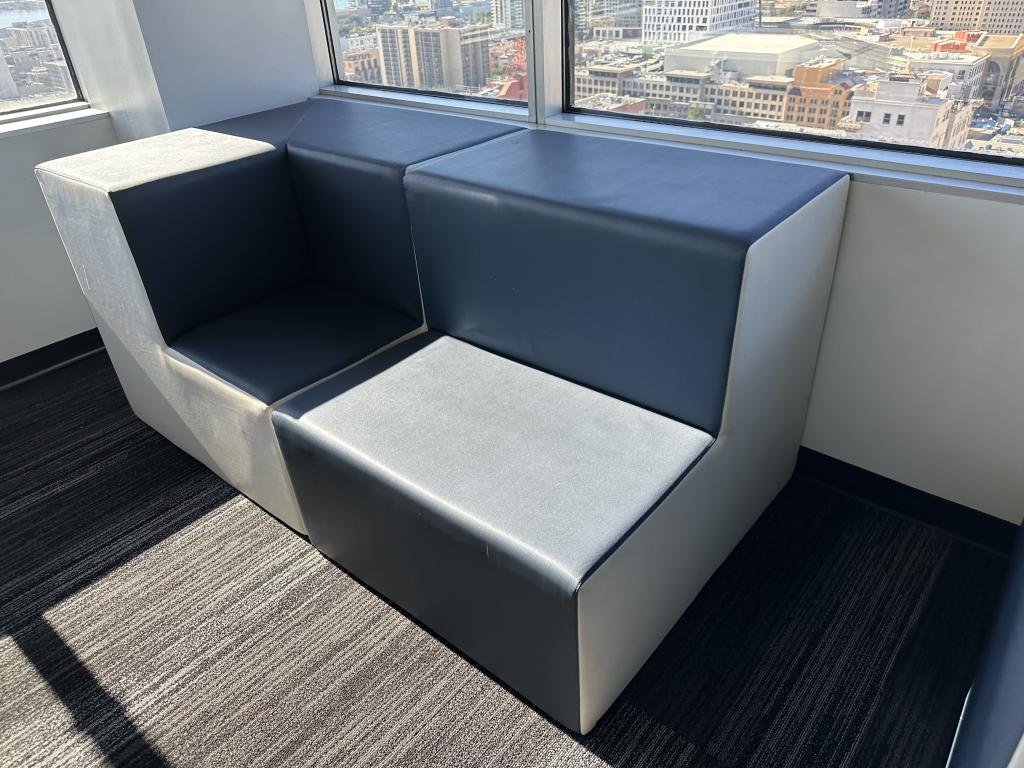 Gunlocke Leather Modular Seating 12 pieces