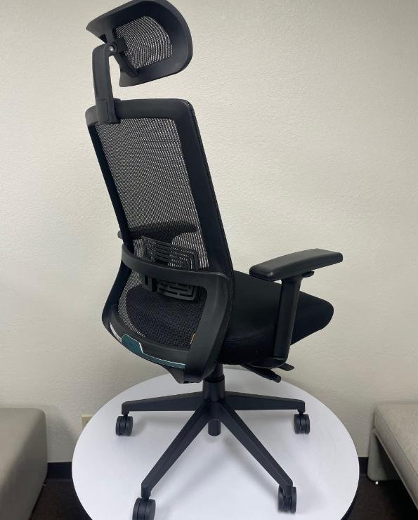 BOSS Mesh Chair W/Headrest & Memory Foam Seat