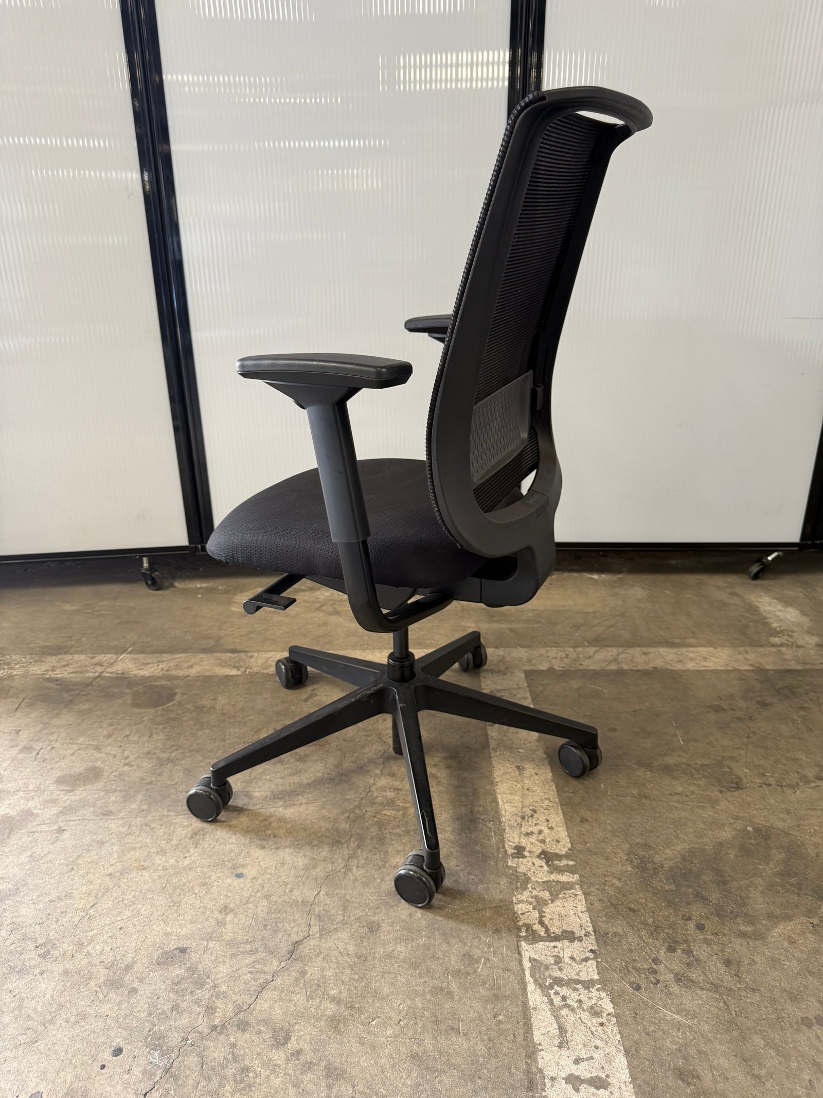 Steelcase black seat black mesh back fully loaded
