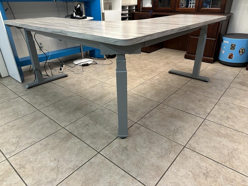 Wilson Art Custom L 6'x6 Height Adjustable