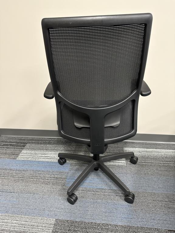 Hon Ignition blue seat with mesh back
