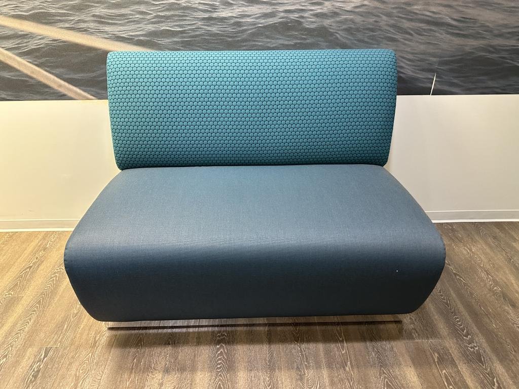 Teal & Blue 5 piece Gunlocke Modular Banquet