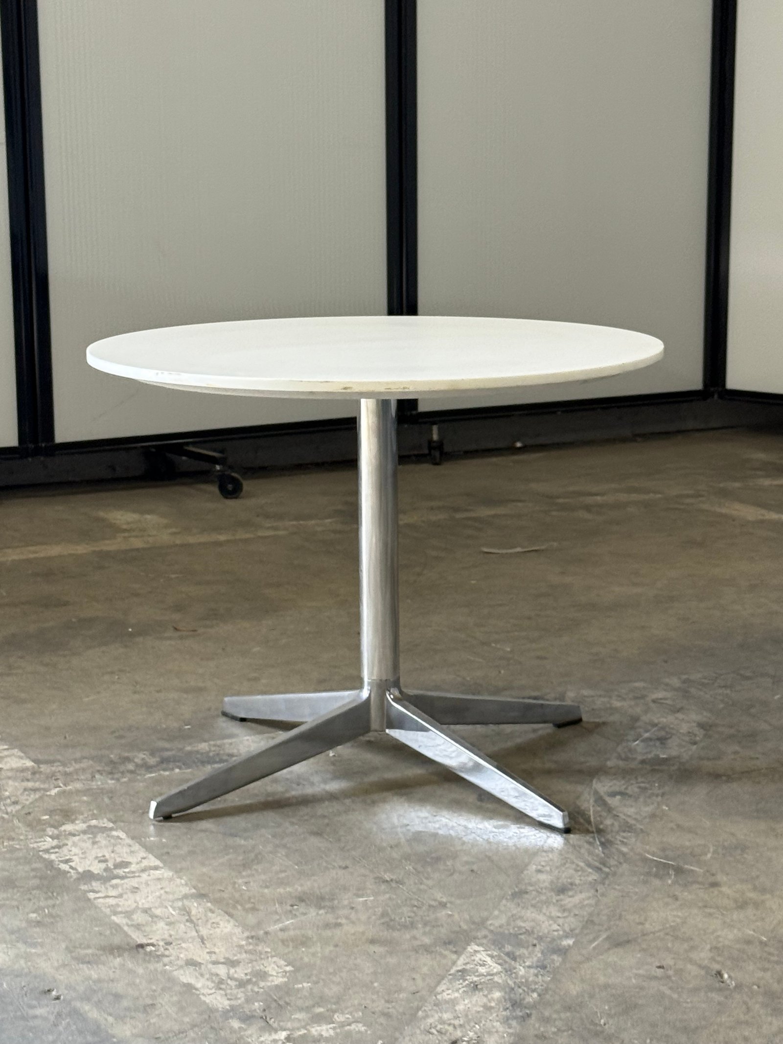 Herman Miller round occasional table white top chrome base 26.5"Wx20.5"T