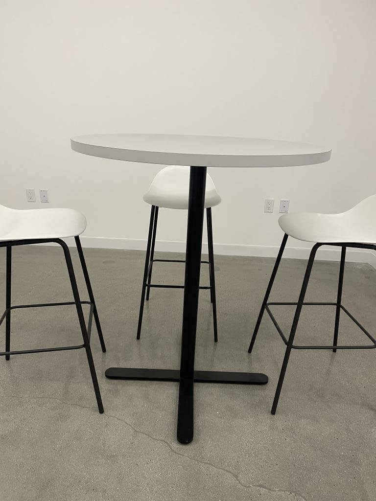 West Coast Industries 3ft bar top black base