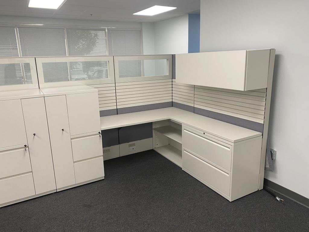 Friant Tiles 7x6x64 Team Stations modern open