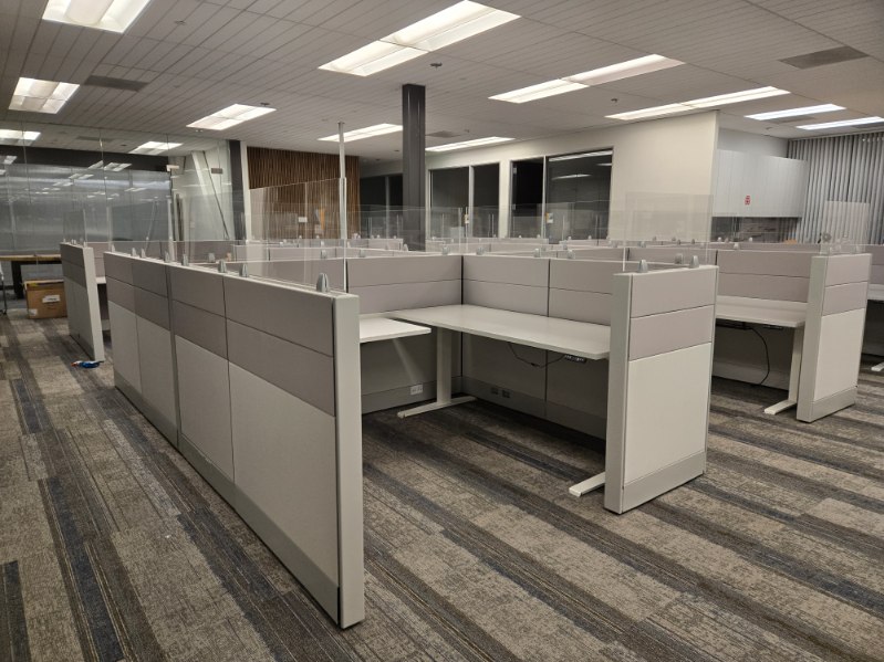 Ethospace Frameless Glass Ivory & Light Silver with Sandstone Trim & HAT table