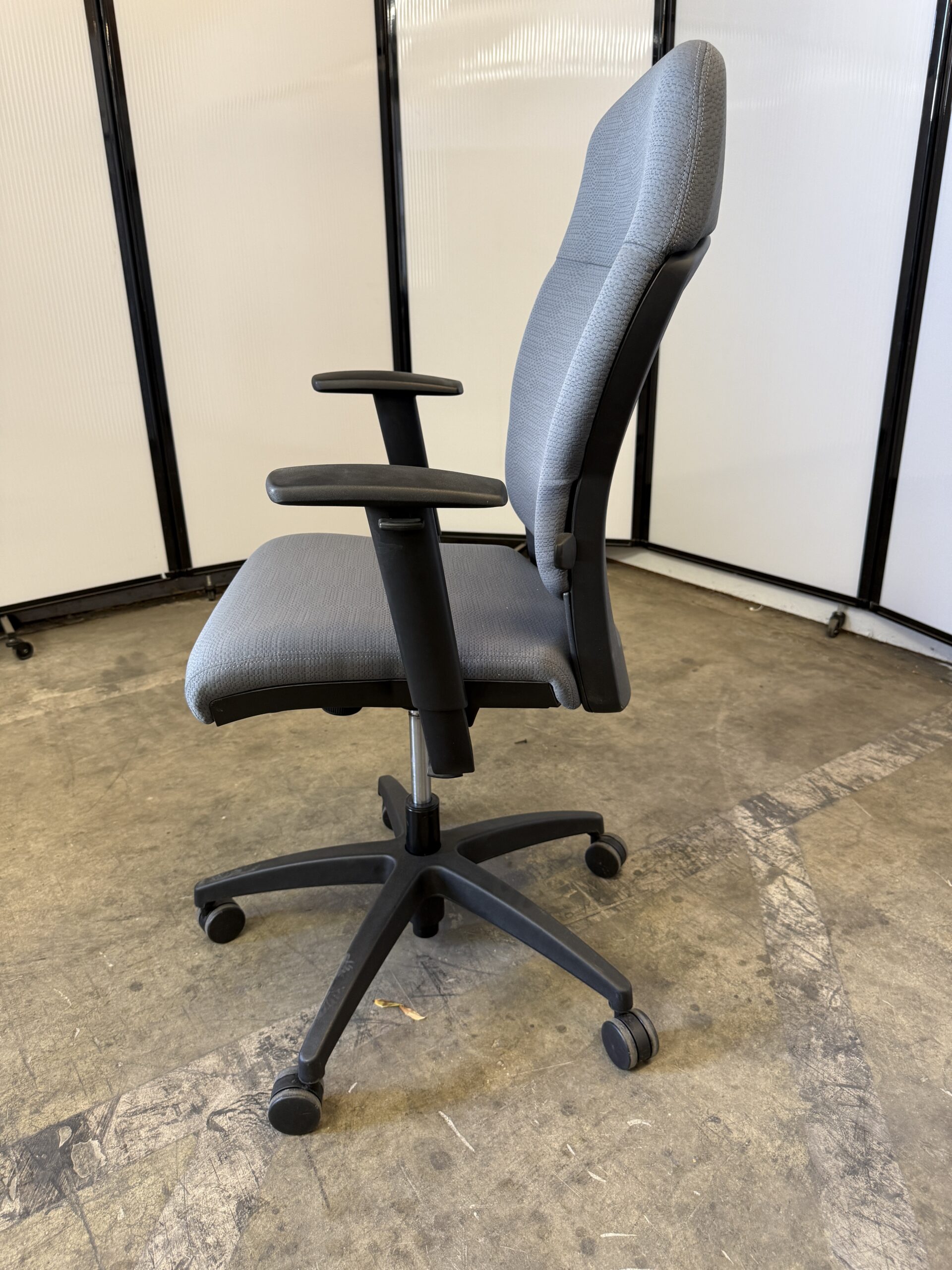Teknion Savera Grey fully loaded Adjustable Task Chair