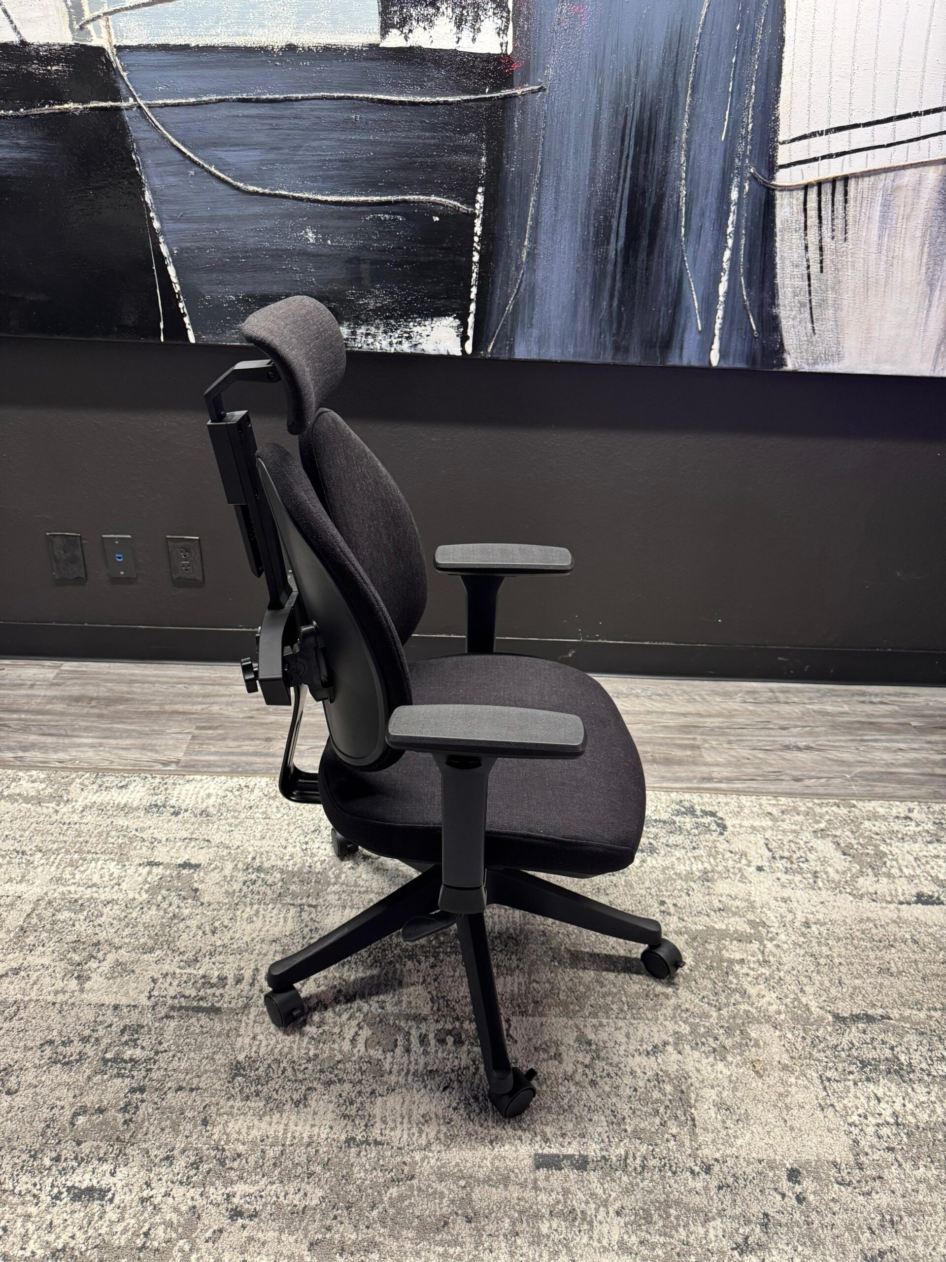 Flexi Black Task Chair with Headrest